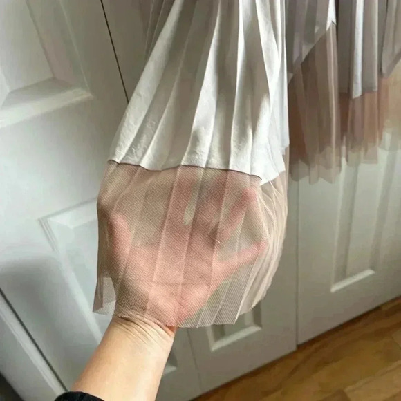 BCBG Lucea Dress size 0 - Picture 3 of 9